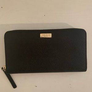 Kate Spade Zip Around Wallet